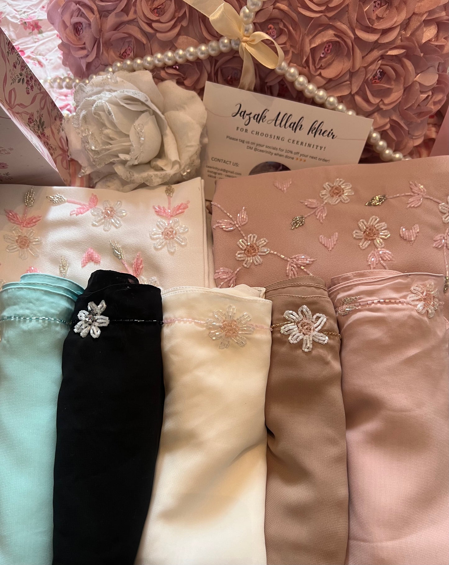 warda scarf