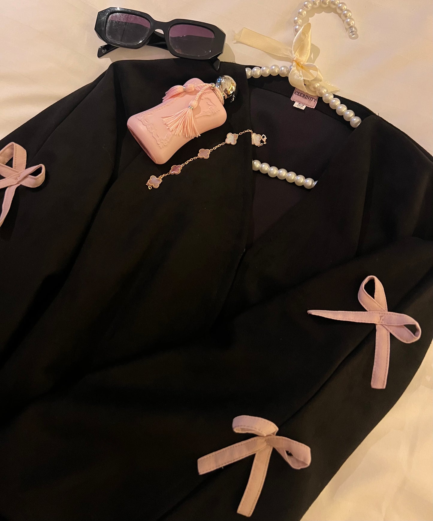 Ribbon abaya