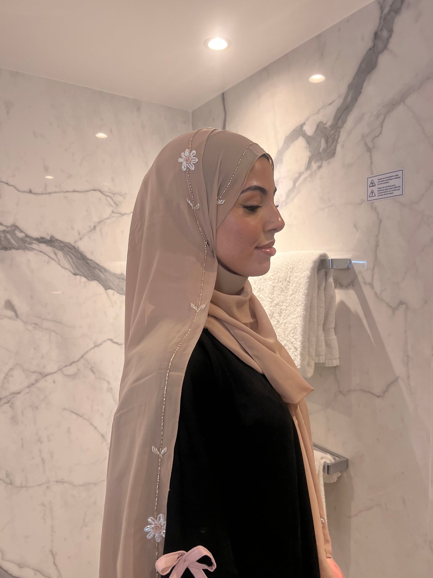 warda scarf
