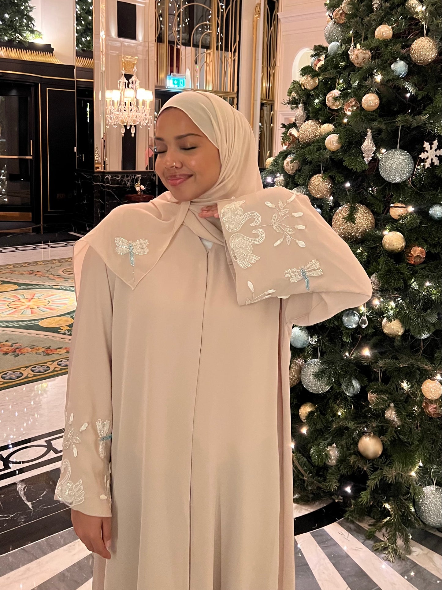 Layal abaya (shipping time 1 week)