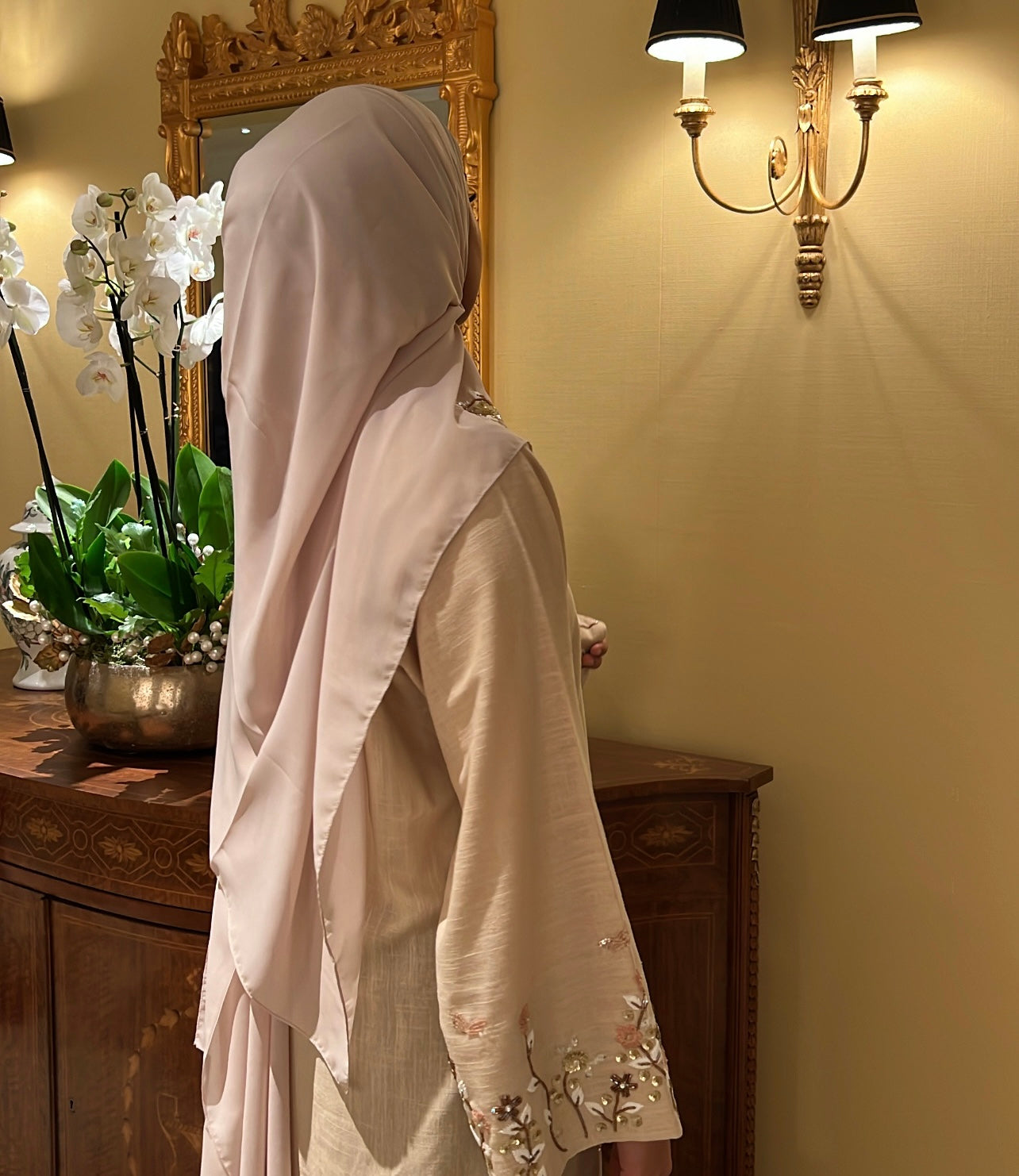 Limited edition linen abaya (shipping time 1 week)