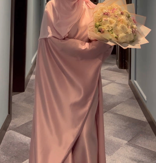 AMIRA abaya